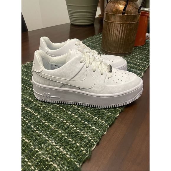 white air force platform